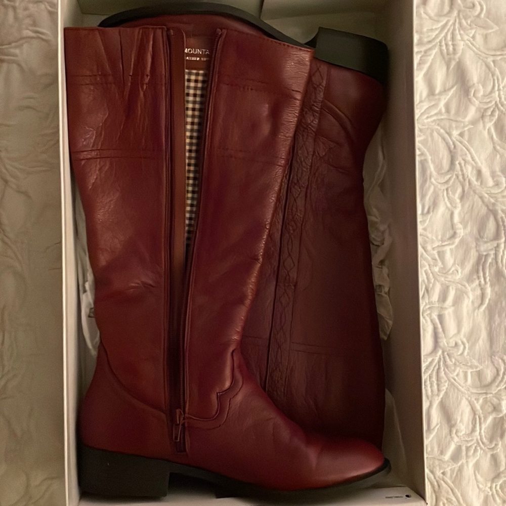 White mountain calf boots